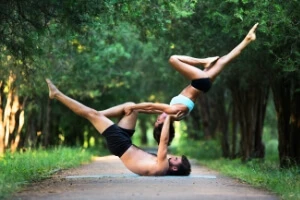 Akro joga – ideálne cvičenie pre dvoch!
