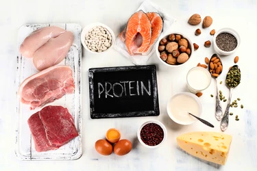 Čo je to proteín a prečo telo potrebuje dostatok bielkovín?