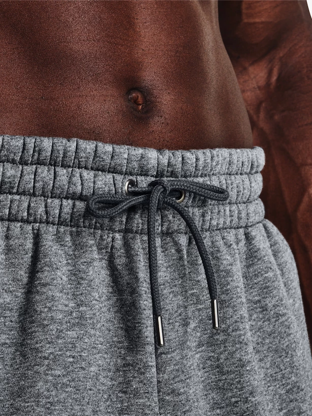 Pánske nohavice Under Armour  Essential Fleece Jogger-GRY
