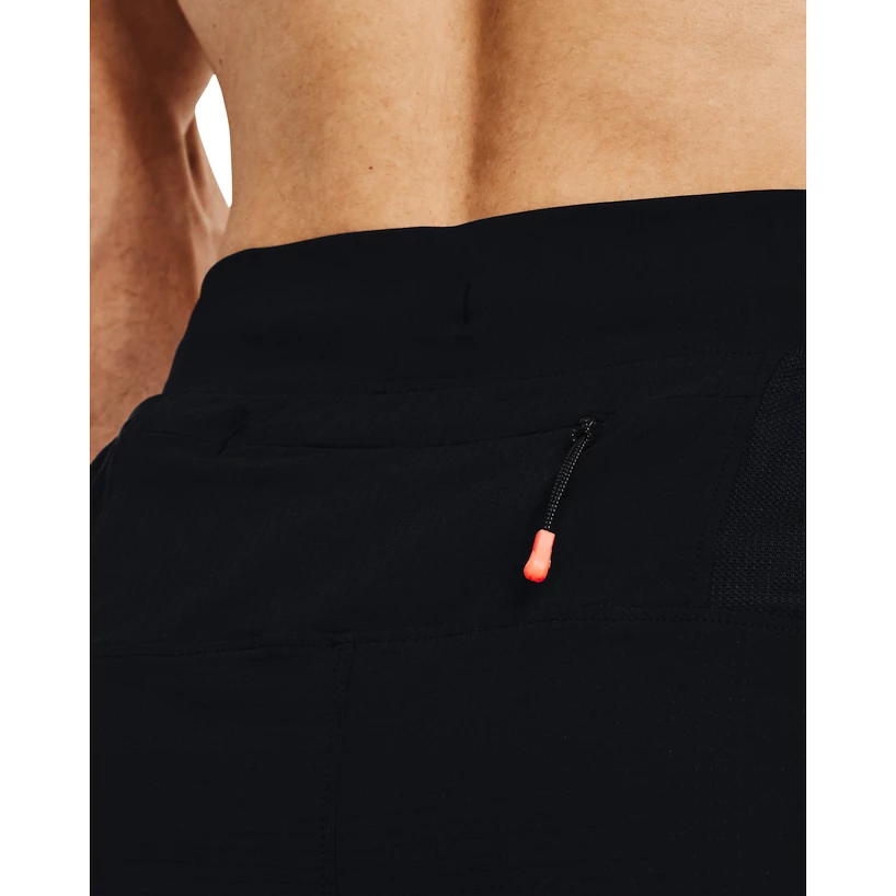 Pánske šortky Under Armour  SpeedPocket Trail Short-BLK S