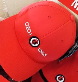Šiltovka Czech Virus Flexfit High Performance Red